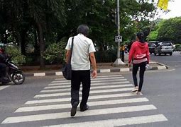 Zebra Cross Adalah Tempat Yang Aman Digunakan Oleh